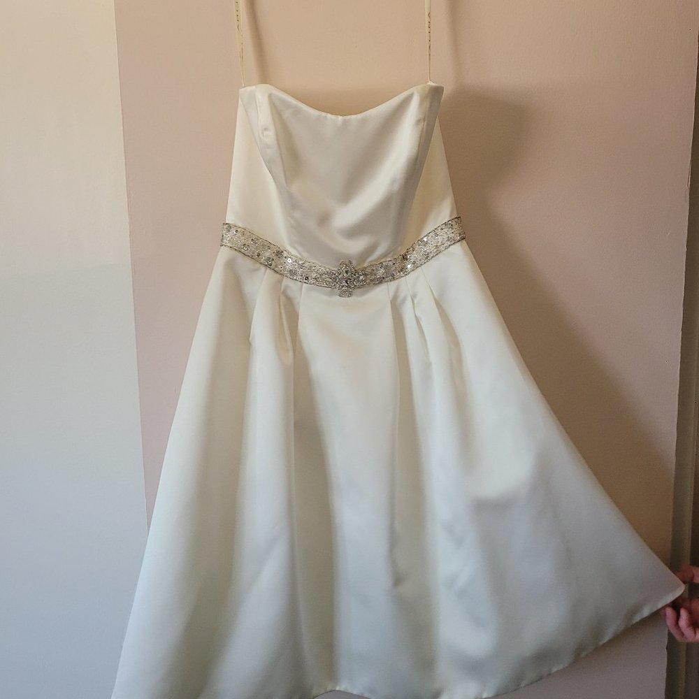 Wedding dress a line